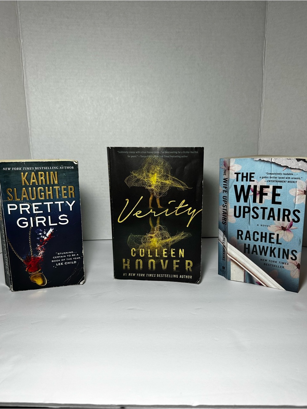 Thriller Book Bundle Verity by Colleen Hoover + 2 Thrillers